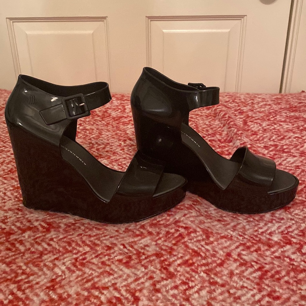 Melissa wedges size 8